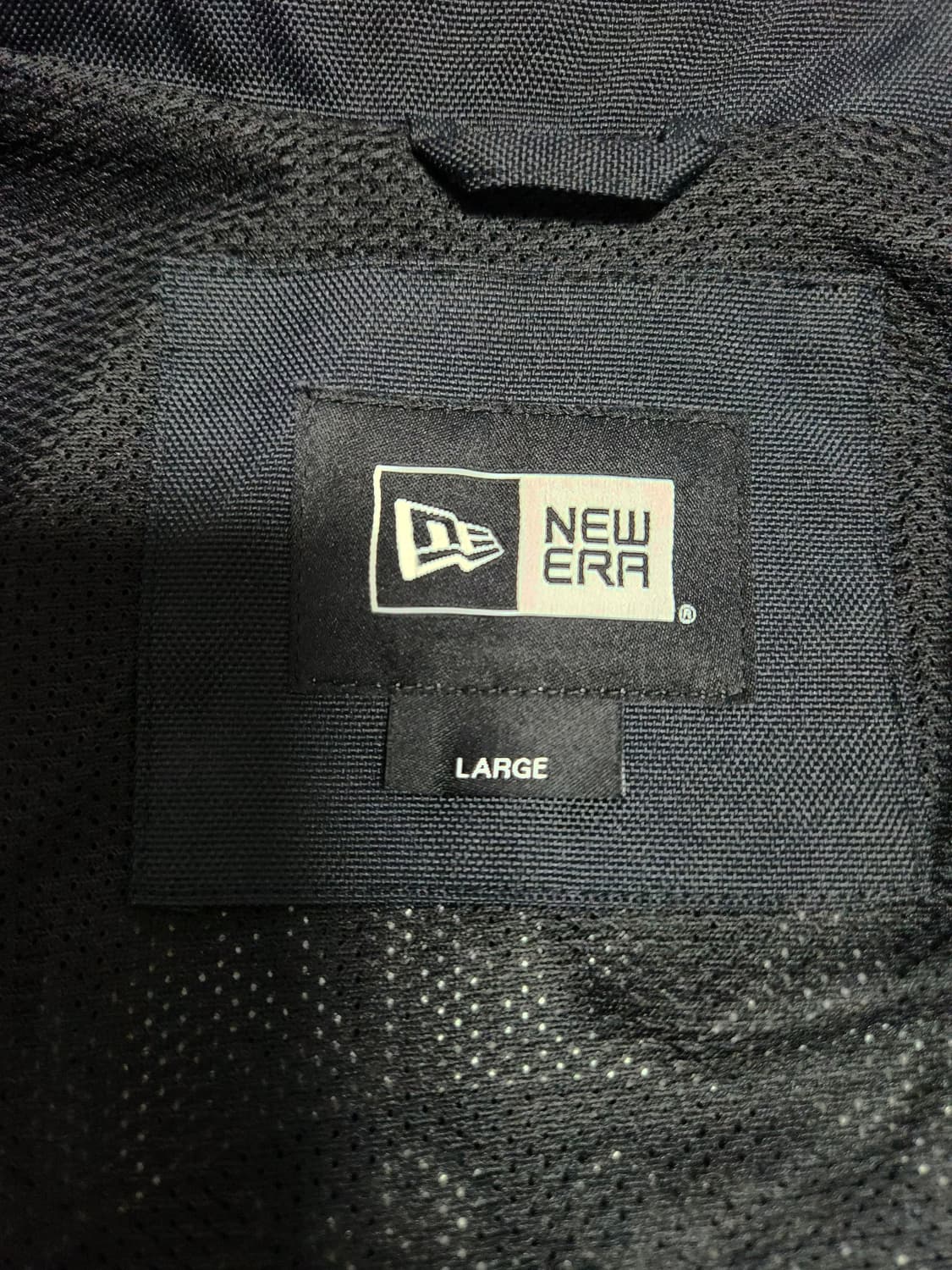 뉴에라 월드와이드 블랙 코치 자켓 상품이미지5