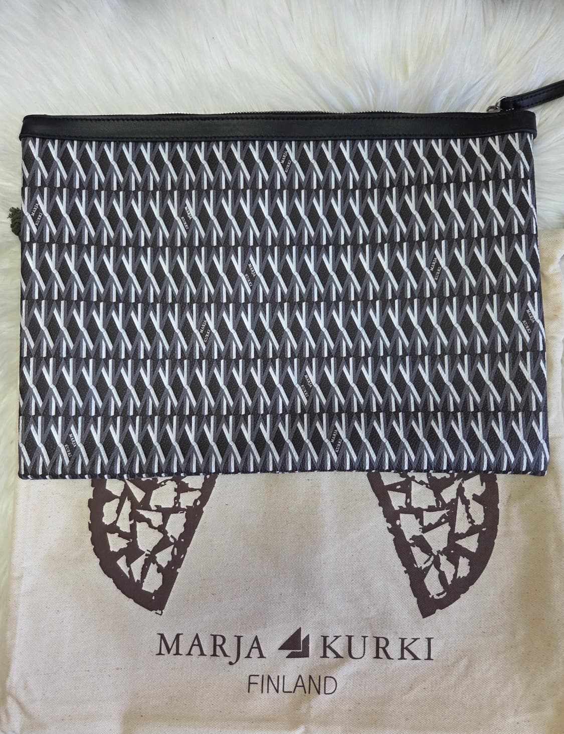 마리아 꾸르끼 블랙 클러치#미착용# 상품이미지2