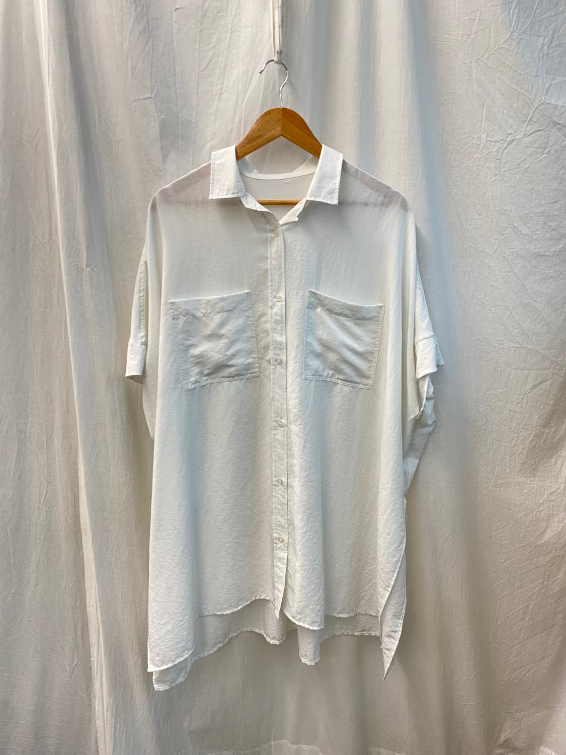 LEPSIM 화이트 오버핏 롱블라우스(F) 상품이미지2