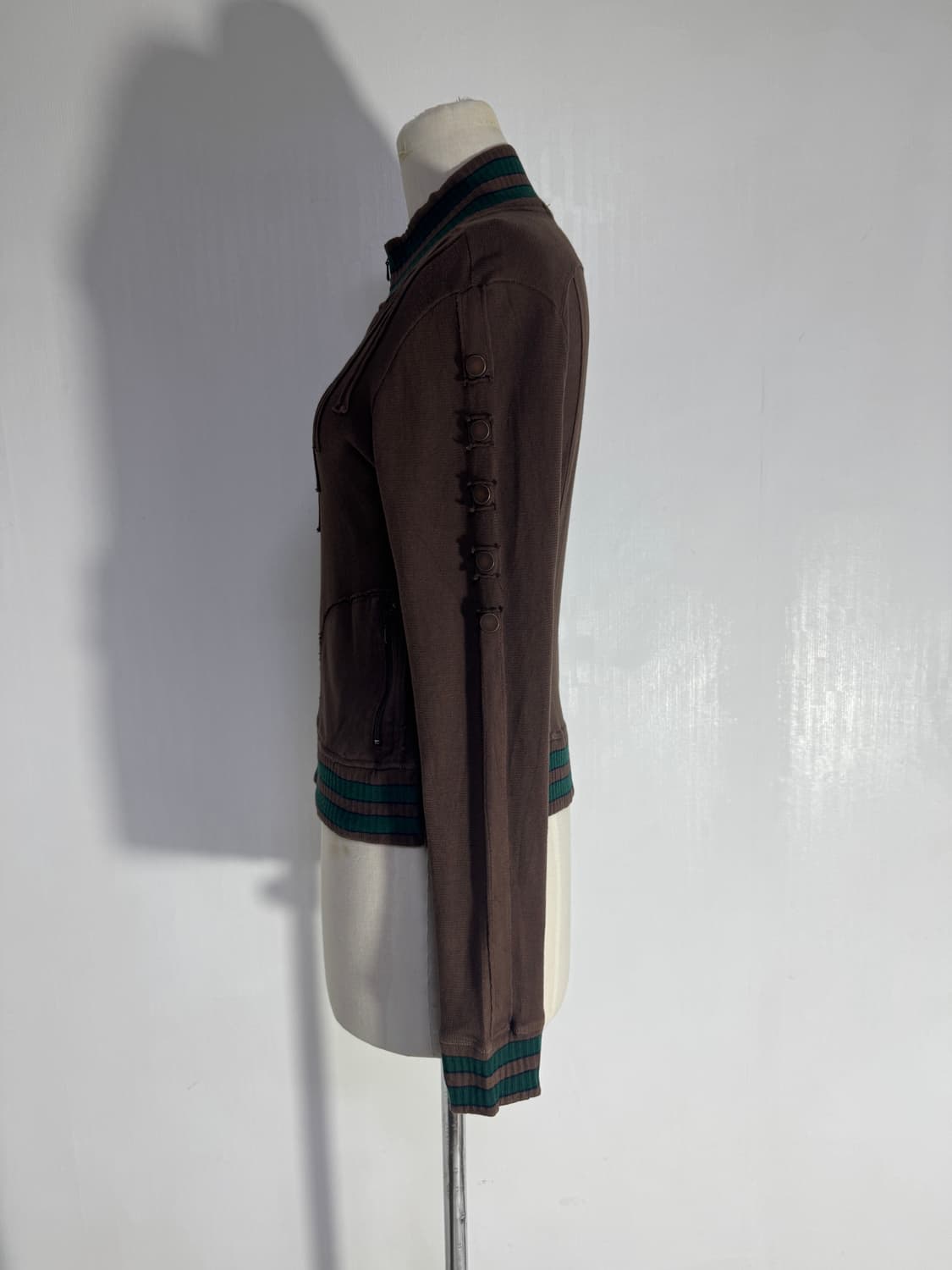 Koji tachiyama 컷오프 테이프 디테일 집업 자켓 y2k 상품이미지4