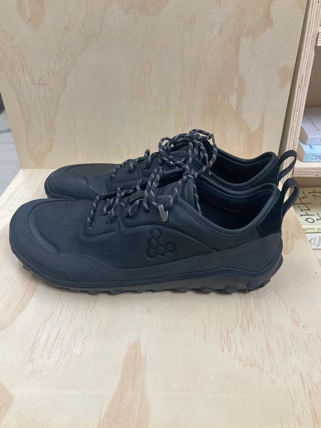 [S급] 비보베어풋 트래커 레더 로우 남성 - 옵시디언 상품이미지2