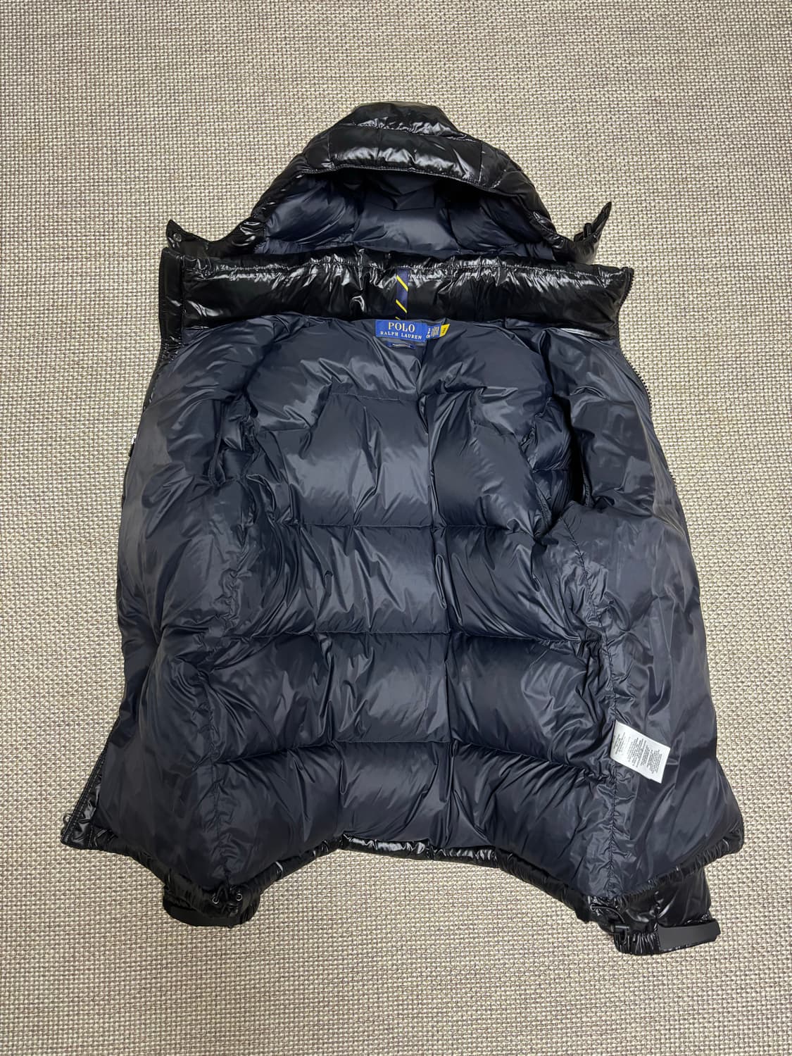 폴로 유광 패딩 상품이미지3