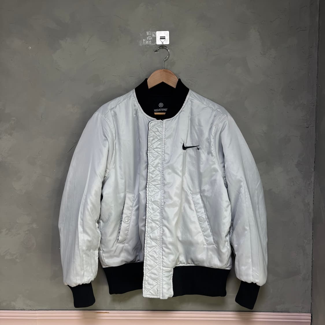나이키 스우시 써마핏 양면 봄버 자켓 상품이미지5