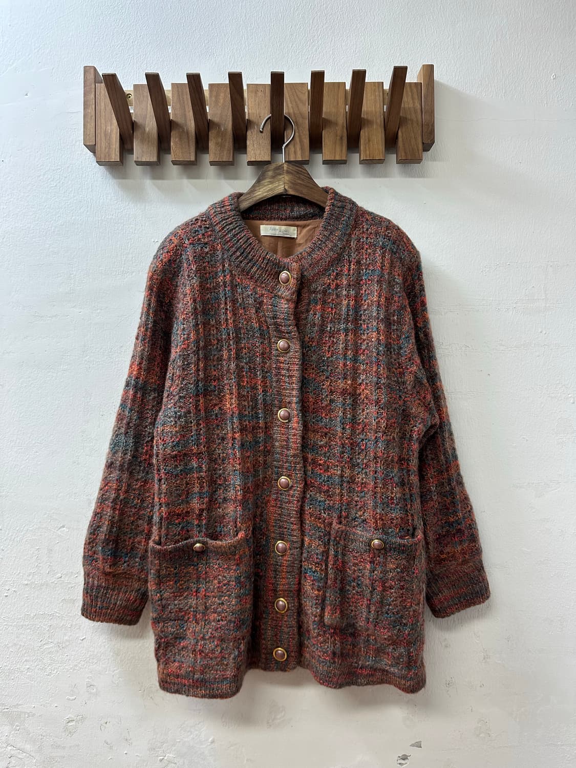 일본빈티지 울 블랜드 혼방 잔체크 패턴 골드 버튼 디테일 스웨터 상품이미지1