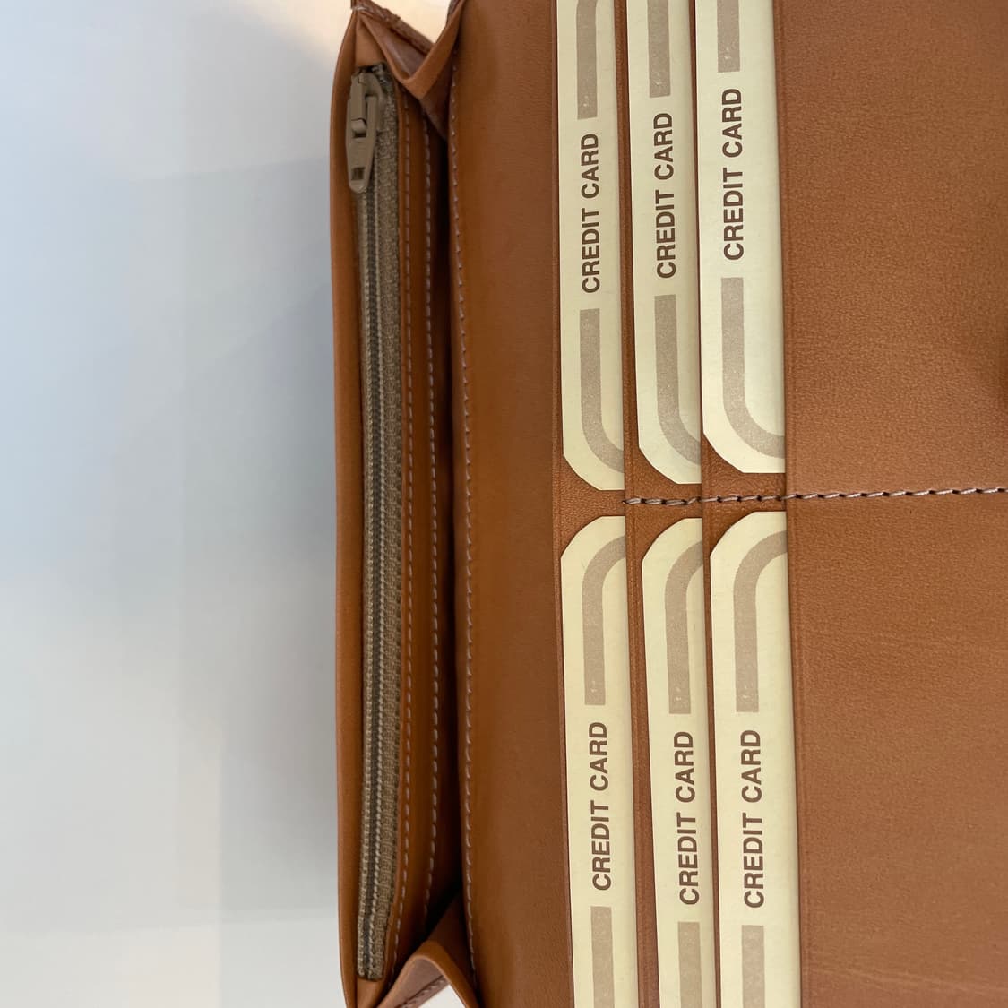 셀린느 마카담 장지갑 미사용 상품이미지3