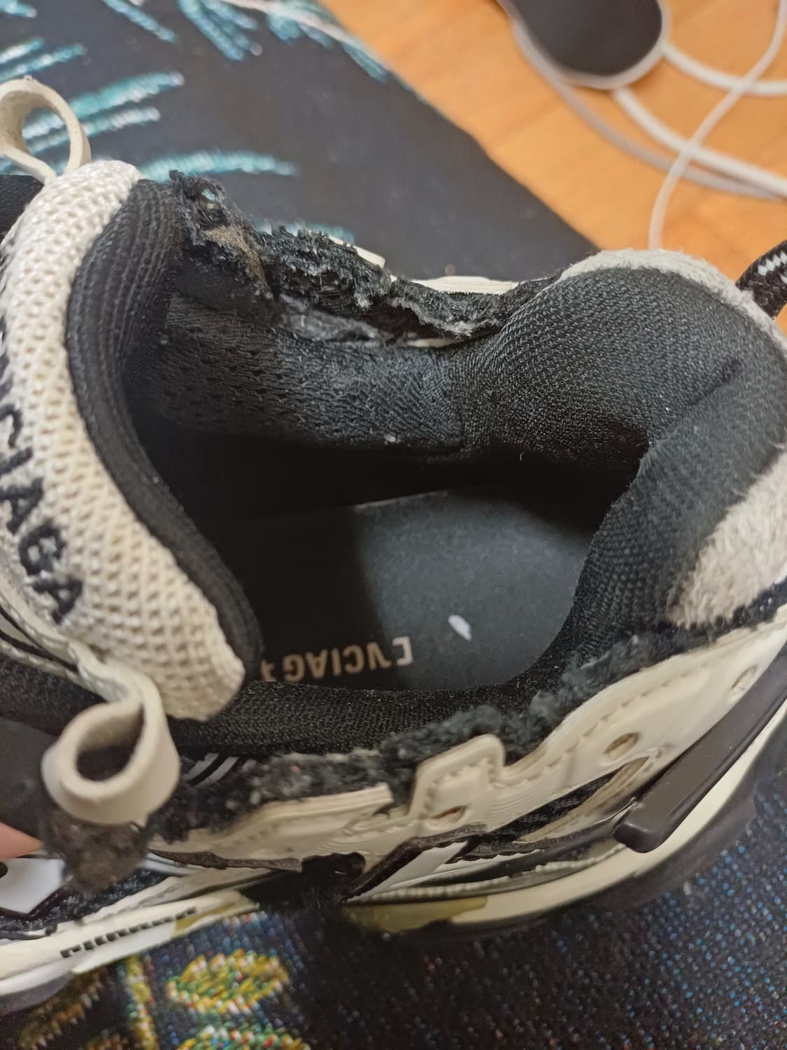 발렌시아가 뉴러너 37 상품이미지4