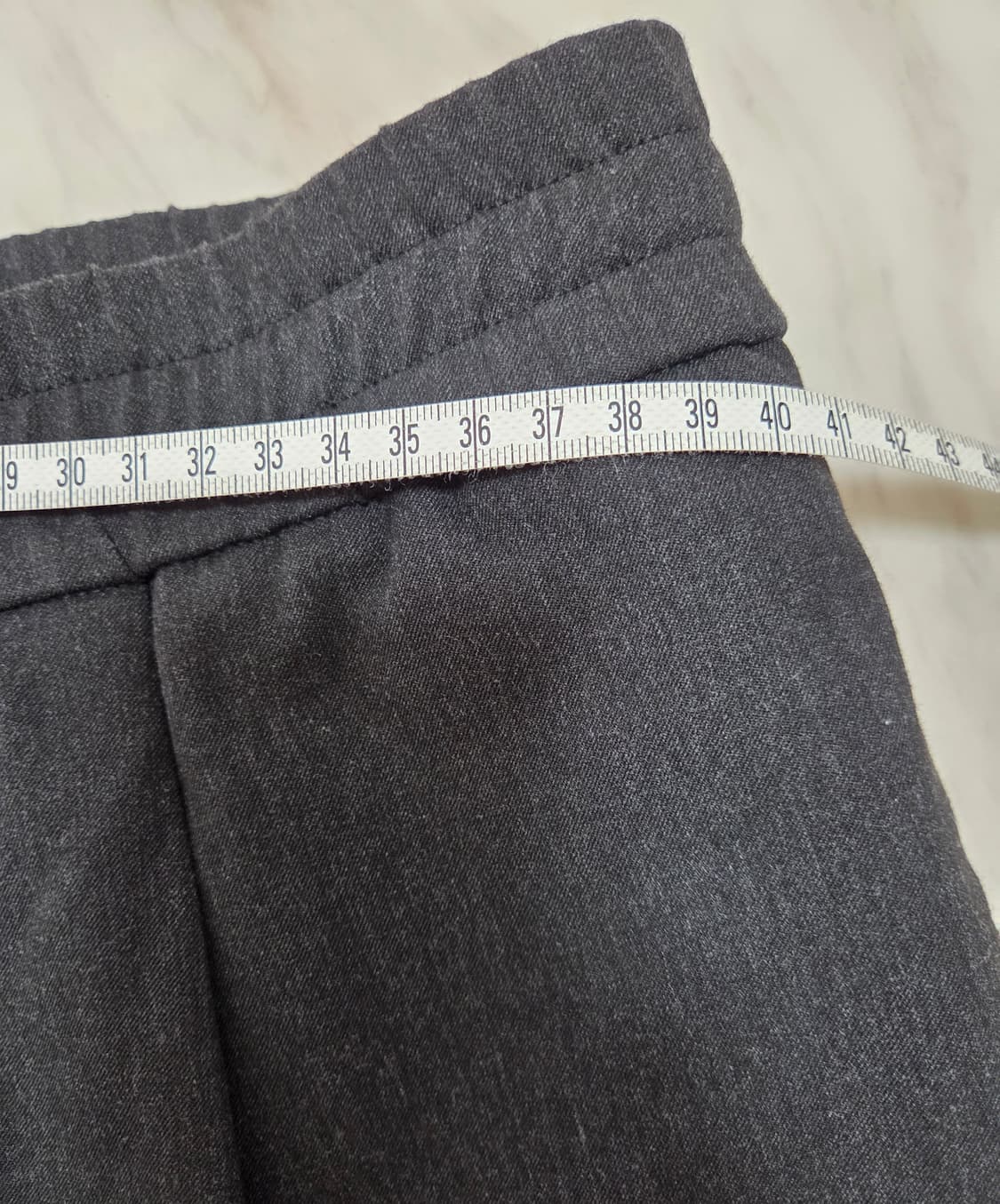 타임옴므 지퍼 디테일 밴딩 슬랙스  상품이미지4