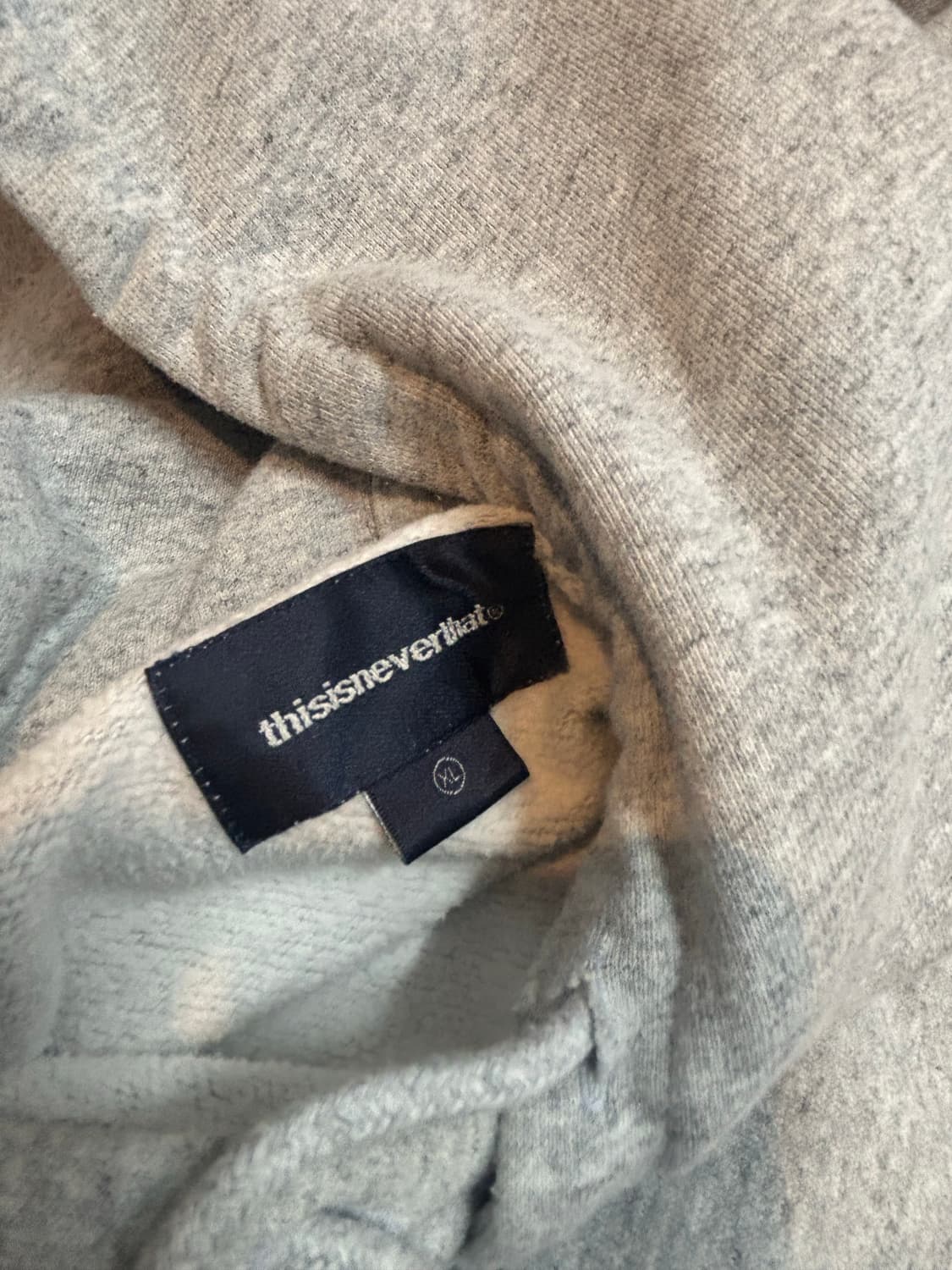 디스이즈네버댓 T-Logo Hoodie - Heather Grey 상품이미지6