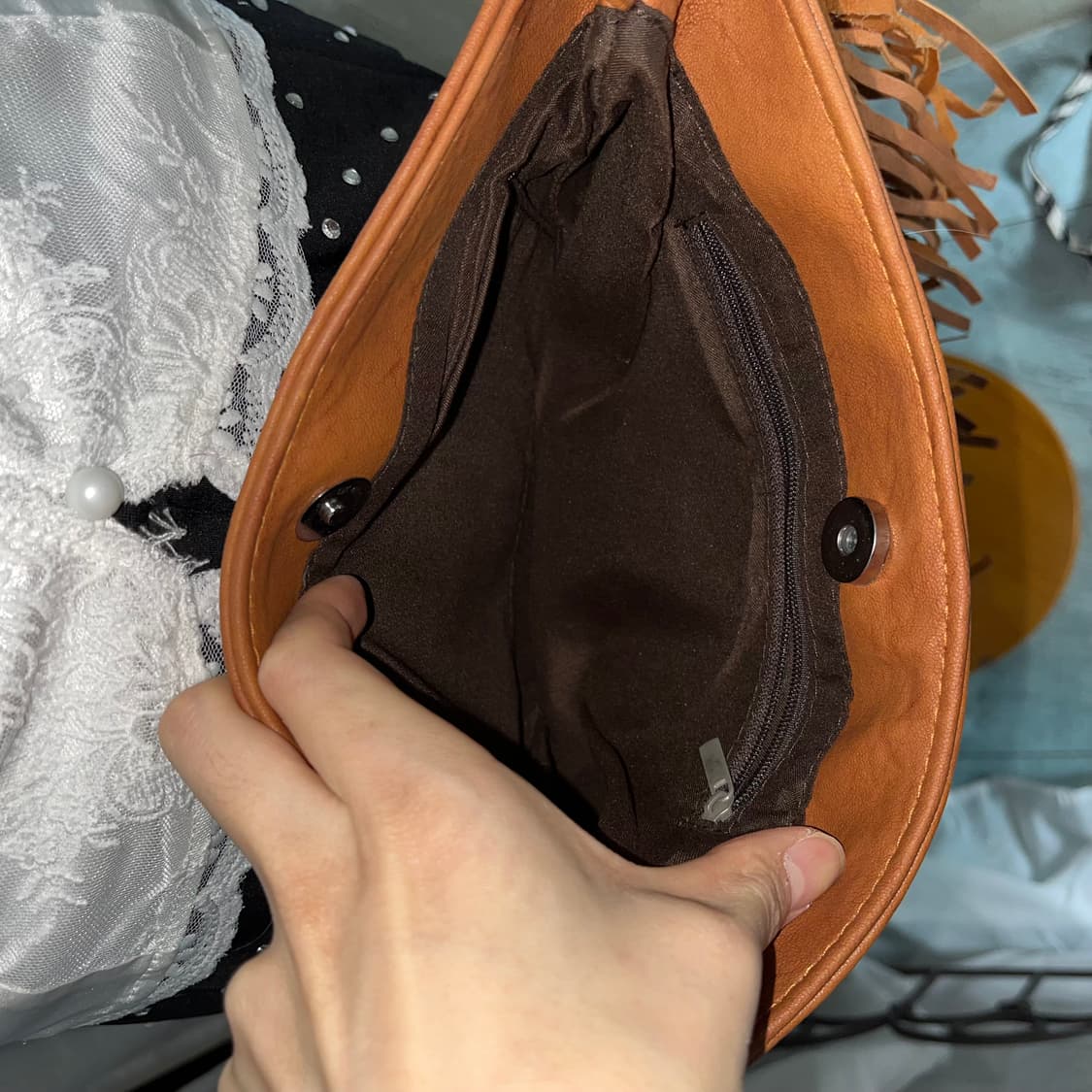 테슬 크로스백 상품이미지3