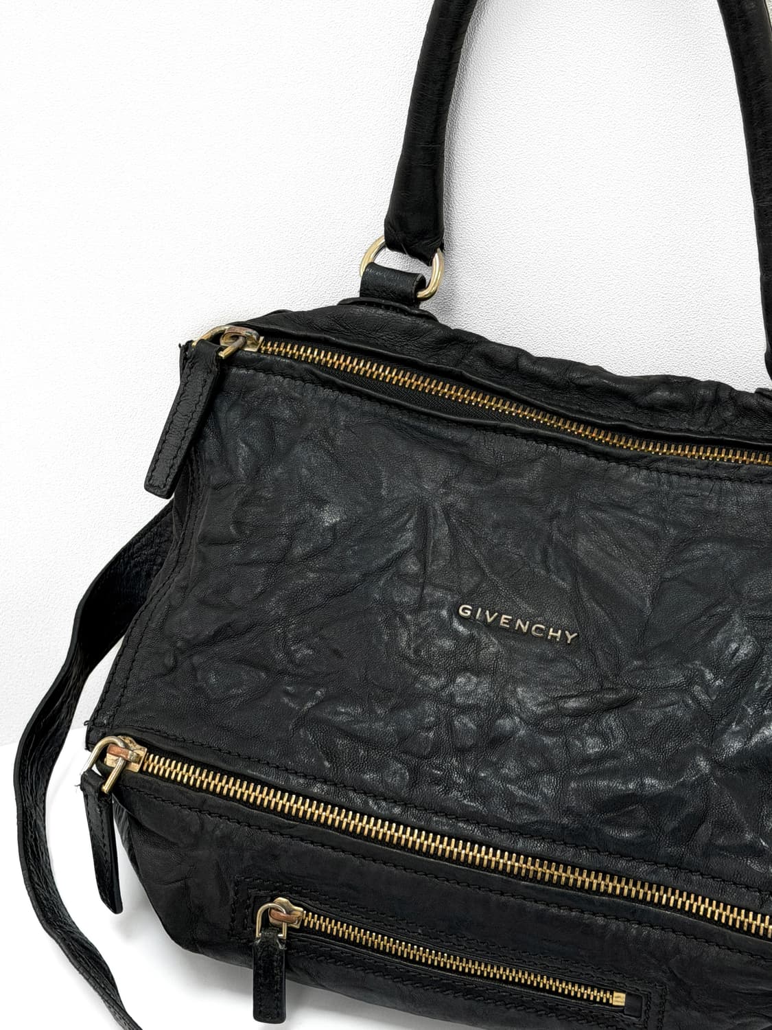 지방시 링클 레더 판도라 숄더백 상품이미지2