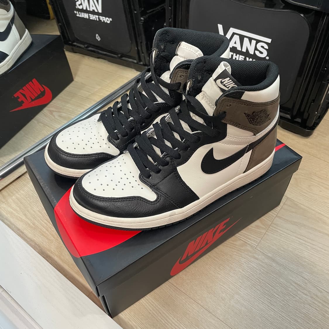 나이키 조던1 하이 다크모카 260mm 상품이미지1