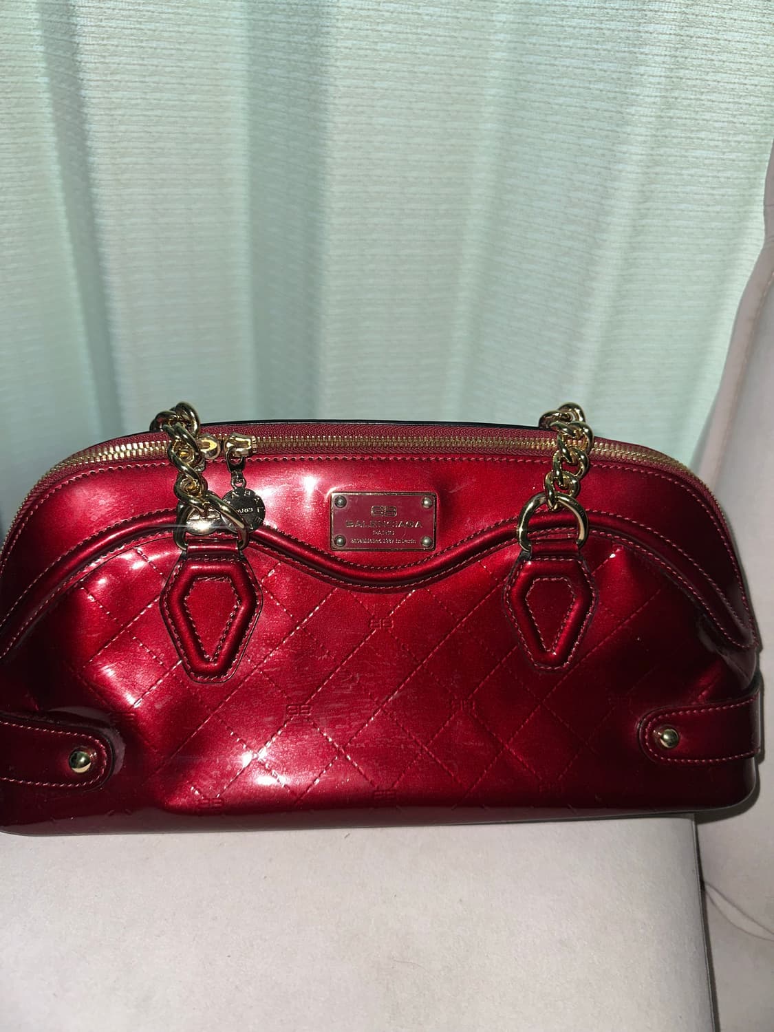 발렌시아가 버건디 에나멜 토트백 정품 상품이미지4