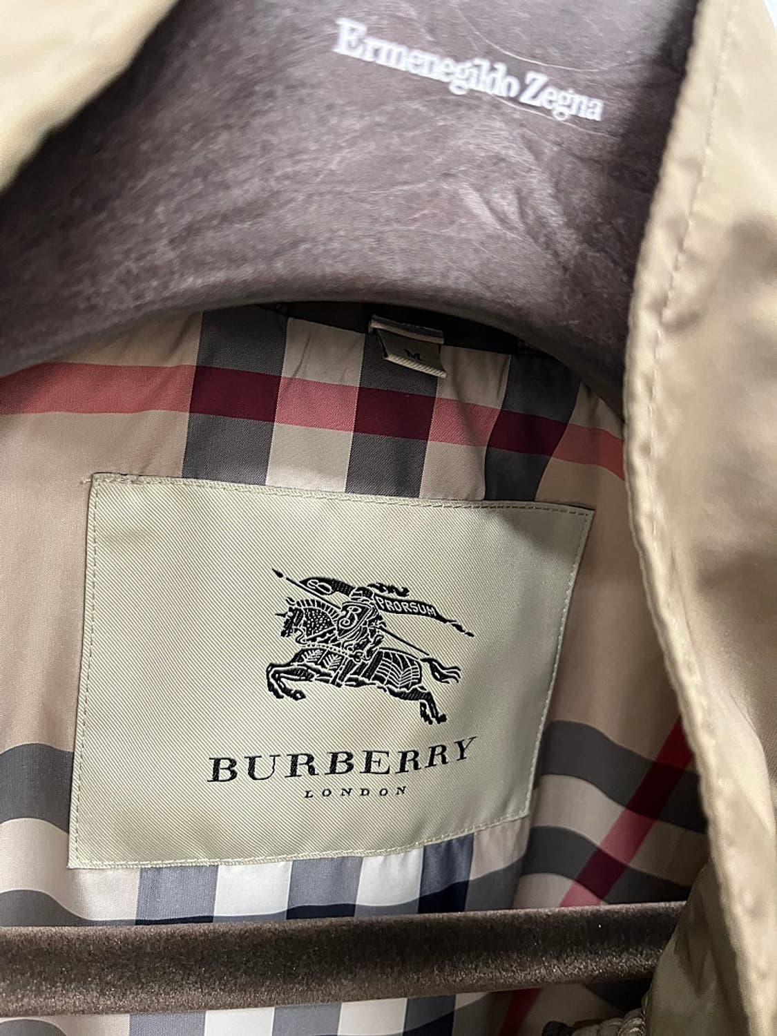 95-100) 버버리 런던 레터링 집업자켓  상품이미지7
