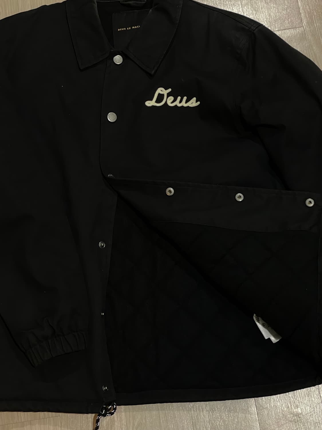 데우스 엑스 마키나 블랙 코치 자켓 상품이미지3