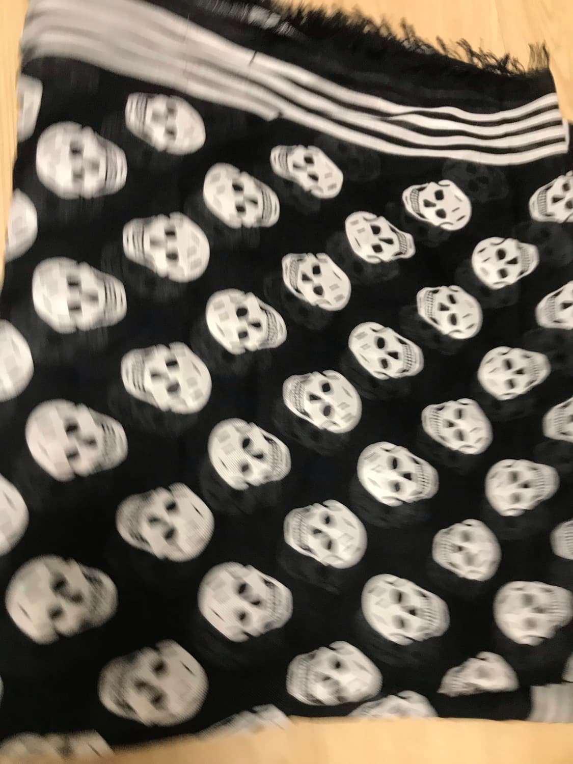 알렉산더 맥퀸 스컬 스카프 상품이미지1