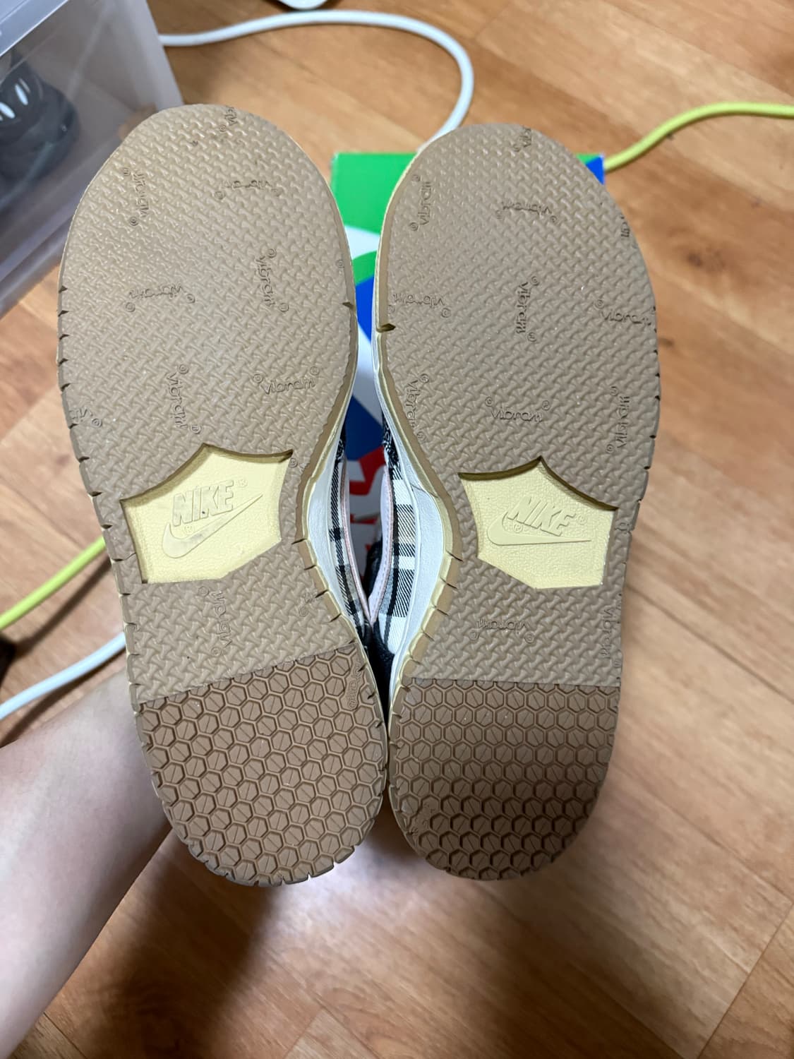 [250] 나이키 x 트래비스 스캇 SB 덩크 로우 상품이미지5