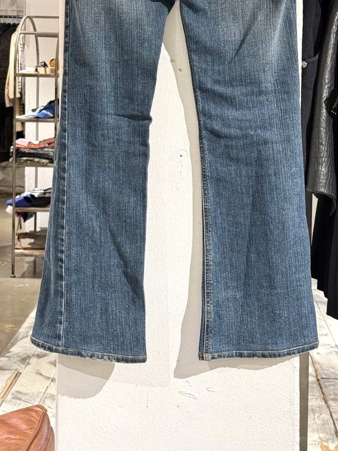 지아니 베르사체 중청 로우라이즈 부츠컷 데님 팬츠 상품이미지6