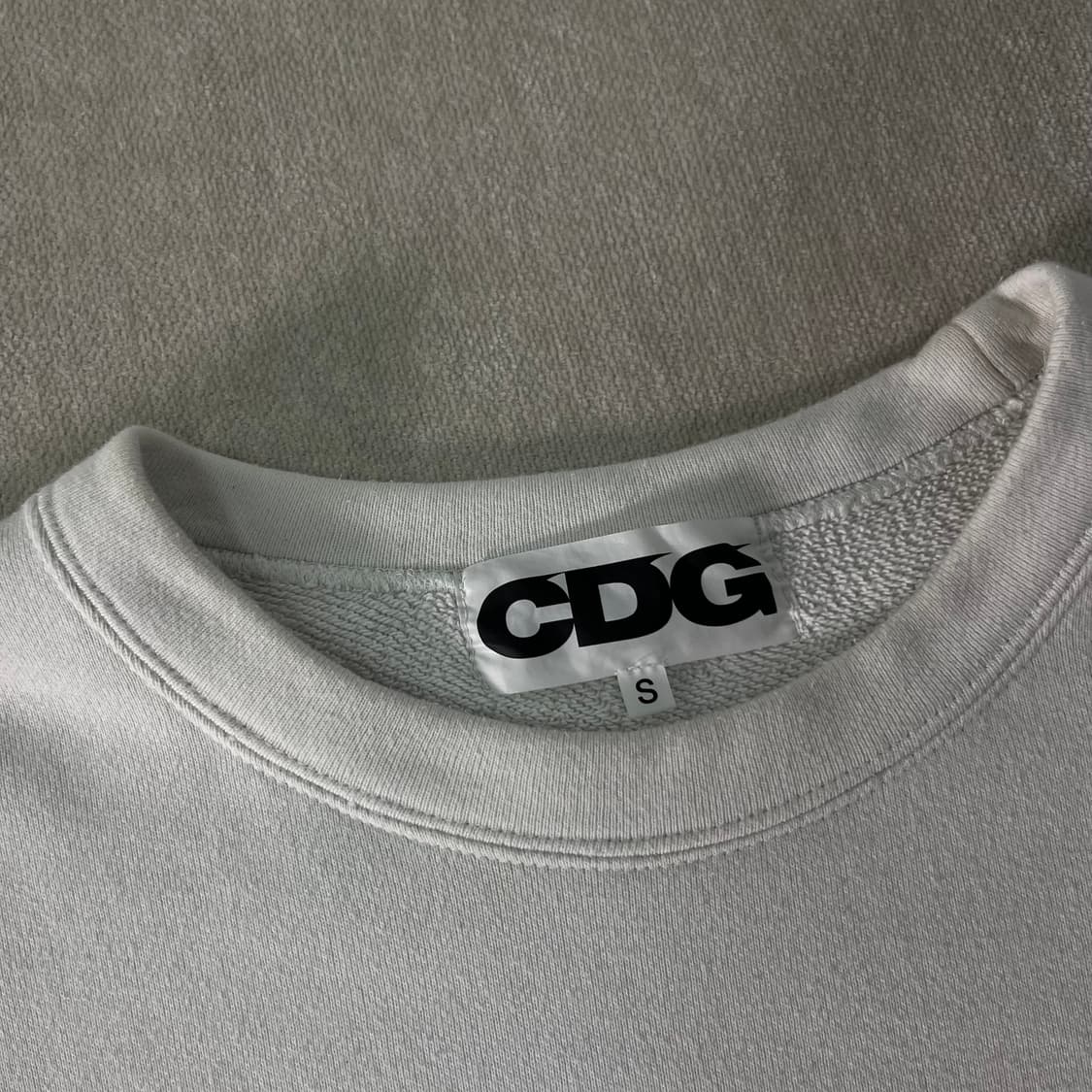 100 꼼데가르송 CDG 백로고 맨투맨 상품이미지3