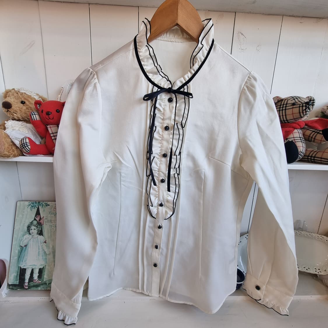 프릴 리본 블라우스 상품이미지1