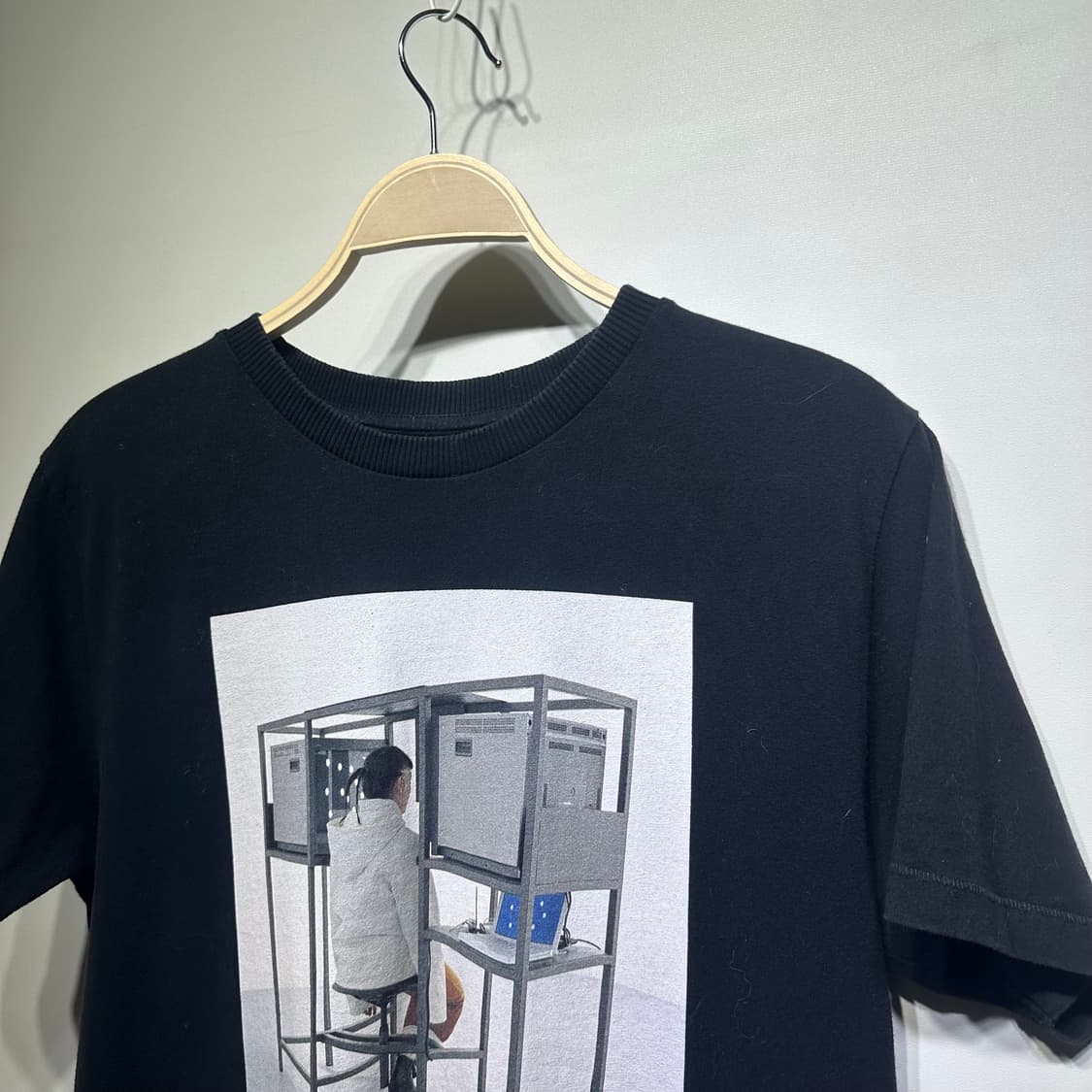 오프화이트 반팔 판매합니다 상품이미지2