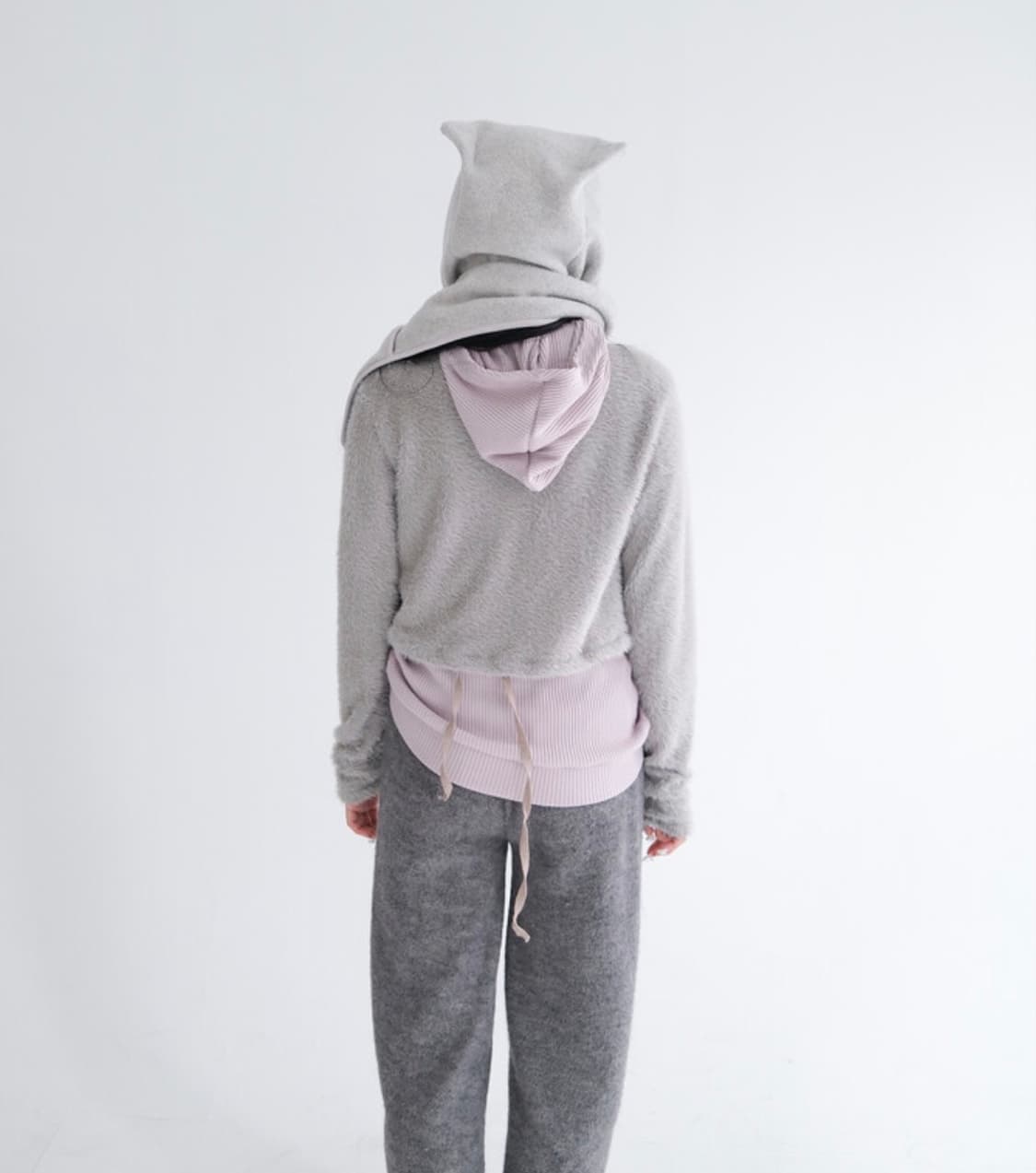 샵페어리 플러피 터틀넥 퍼 티셔츠 그레이 상품이미지4