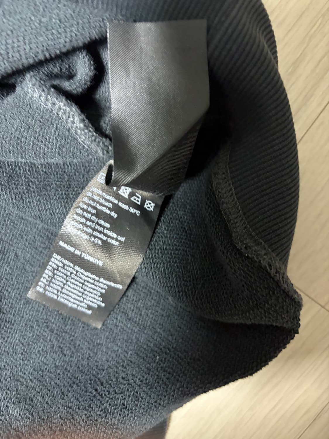 032c 다크그레이 맨투맨 M사이즈 상품이미지5
