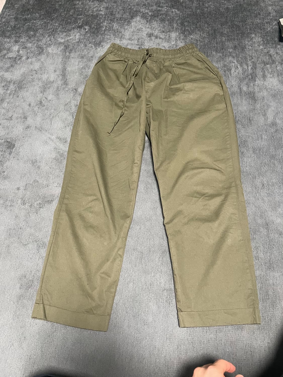 올리브색 면바지 상품이미지1