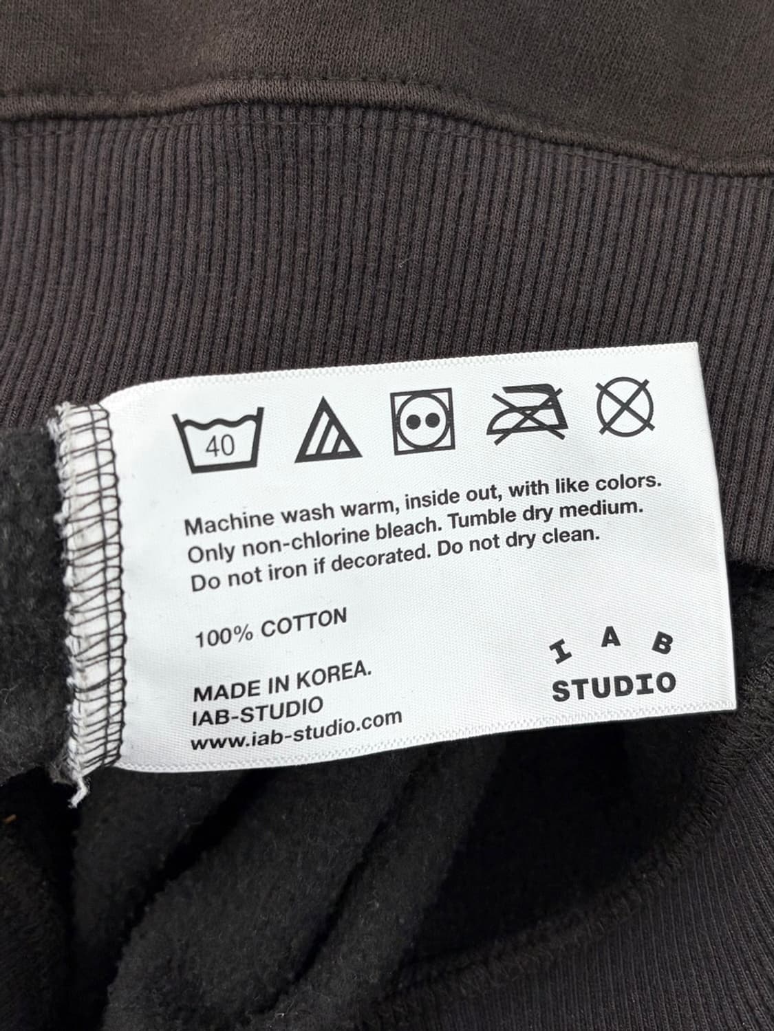 아이앱스튜디오 X 두산 스웻셔츠 맨투맨 딥브라운 (L) 상품이미지9