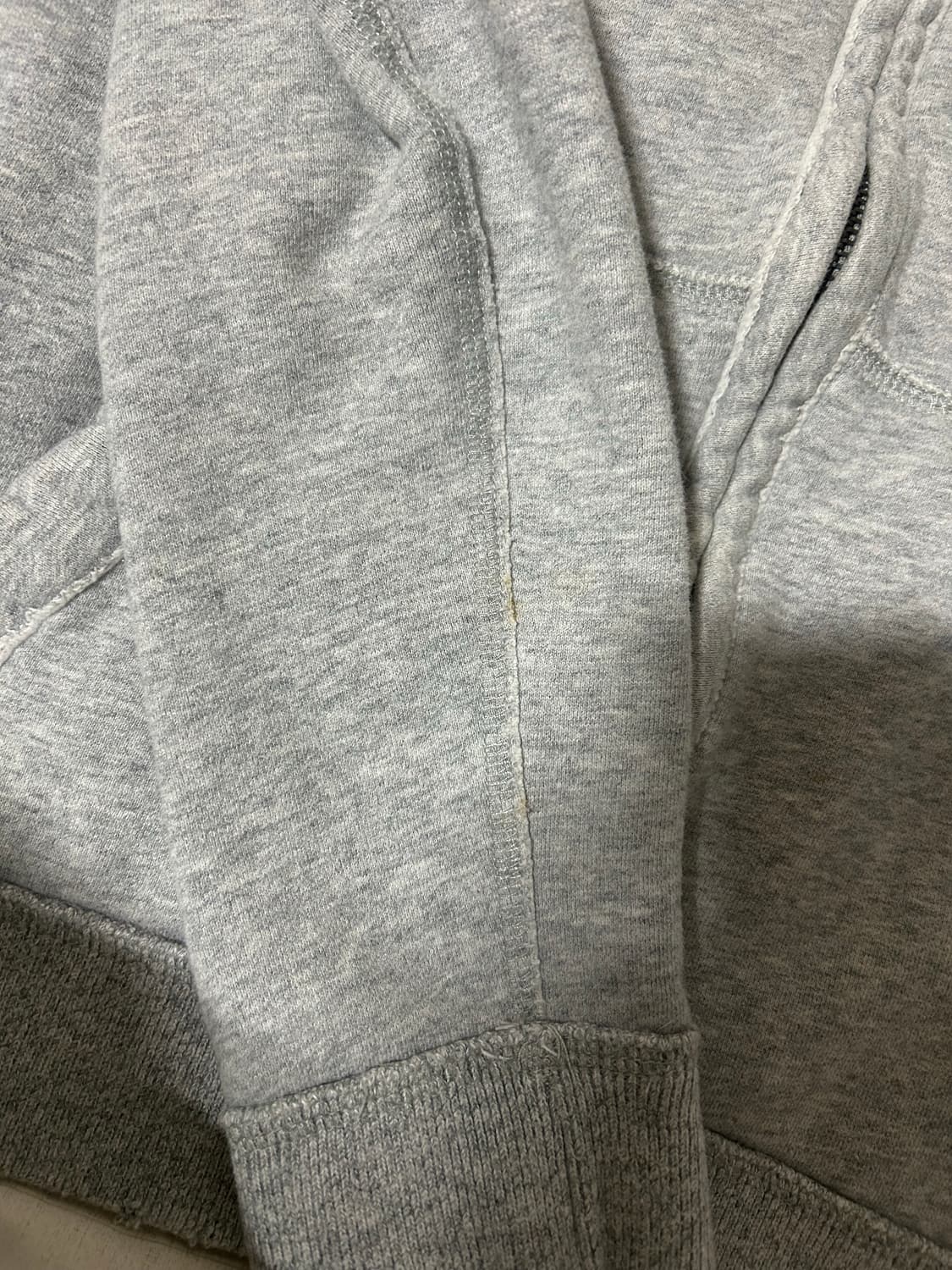 아베크롬비 데미지 디테일 라이트 그레이 후드집업 상품이미지3