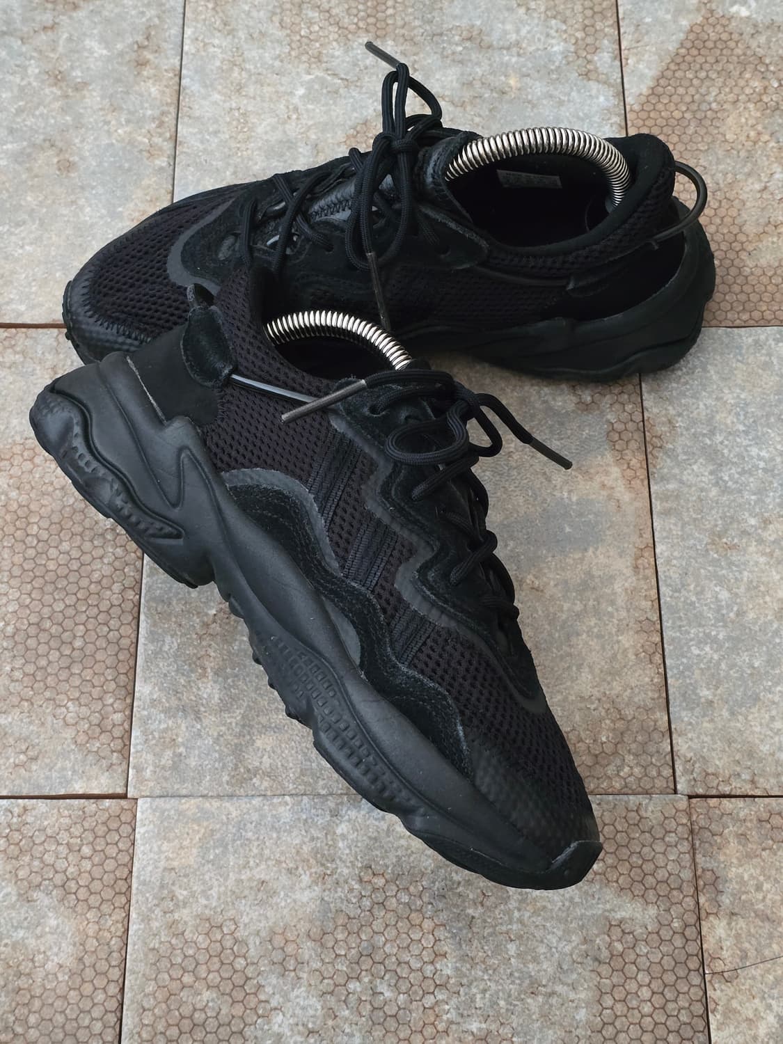 (225)아디다스 오즈위고 트리플 블랙 상품이미지4