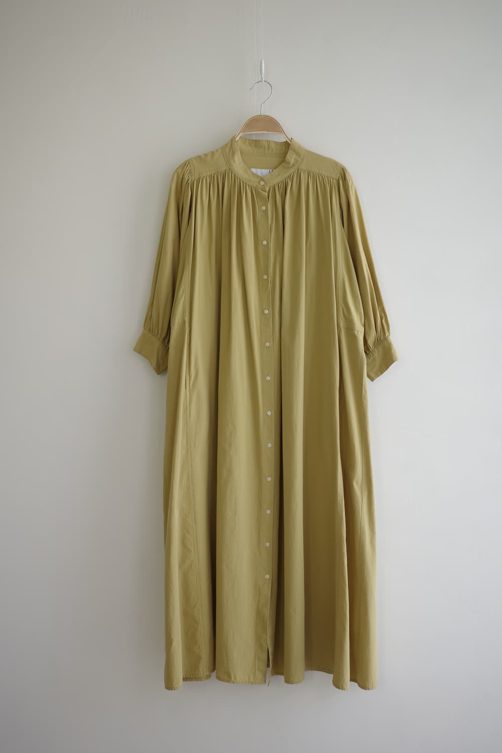 LAKOLE 겨자색 셔츠형 롱 원피스 상품이미지1