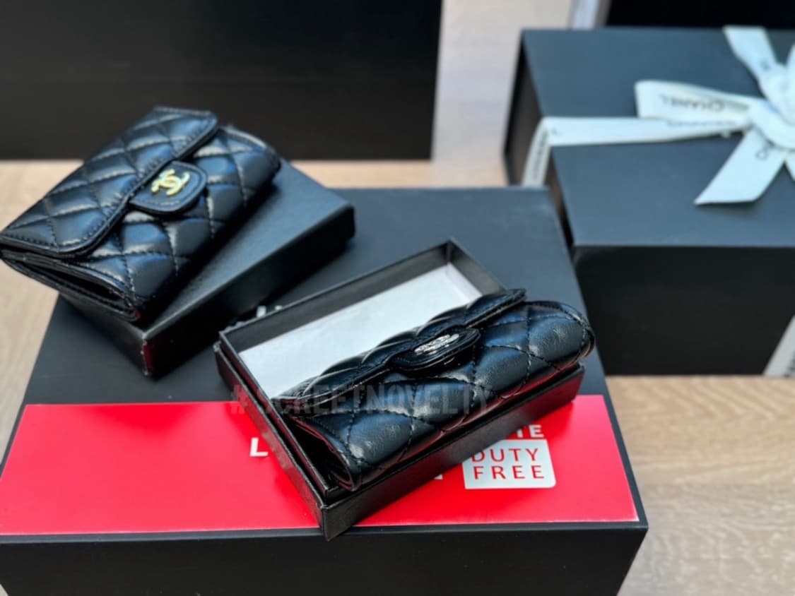  샤넬뷰티 램스킨 카드지갑 은장 블랙 풀박스 세일가 상품이미지4