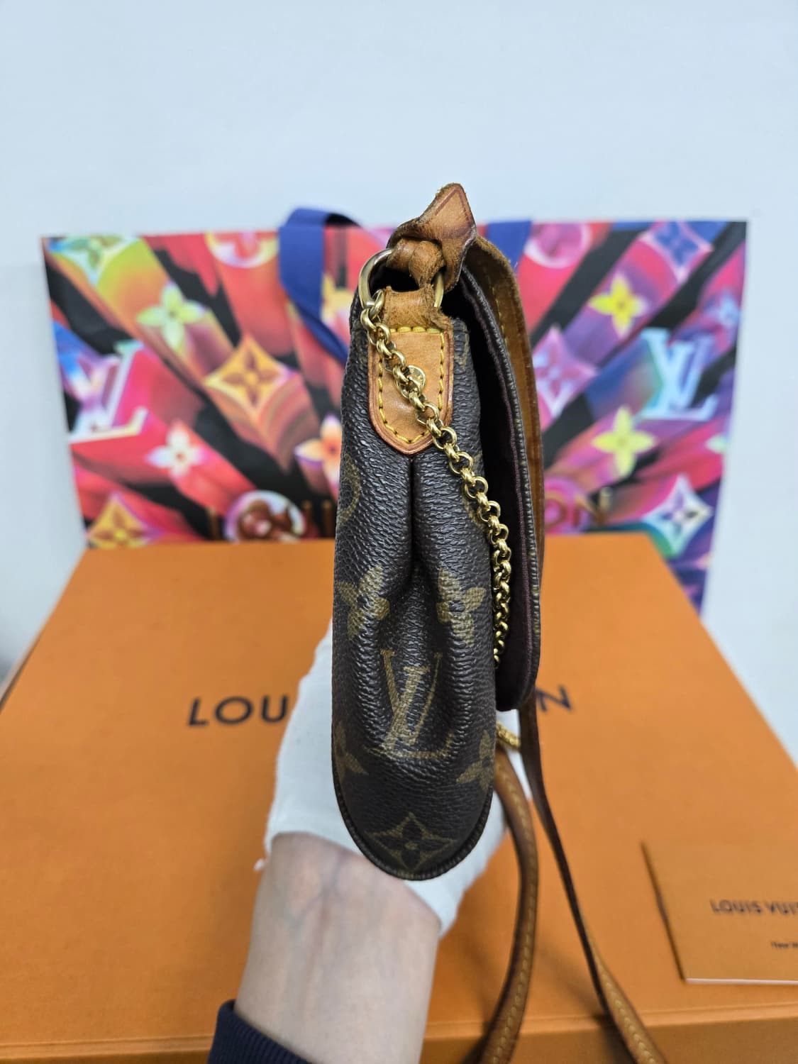 [보증서 정품] 루이비통 페이보릿mm 크로스백 상품이미지4