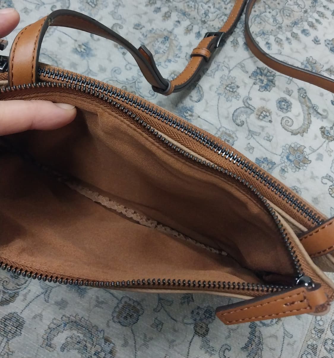 엘르 래더 크로스백 상품이미지5