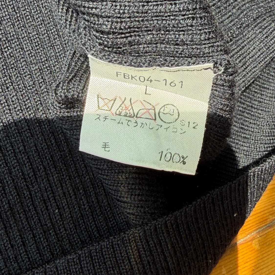 90‘s 버버리 블루라벨 울 브이넥 니트 상품이미지5
