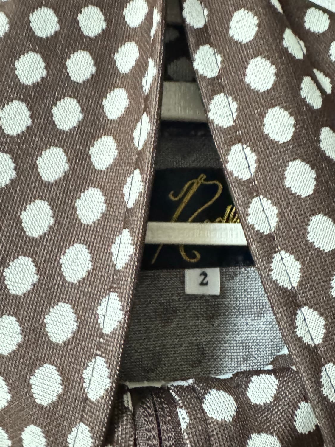 니들스 브라운 도트 트랙탑 상품이미지2