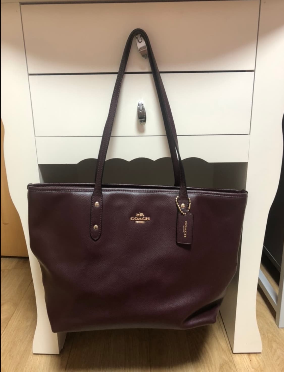 코치 자주색 쇼퍼백 상품이미지1