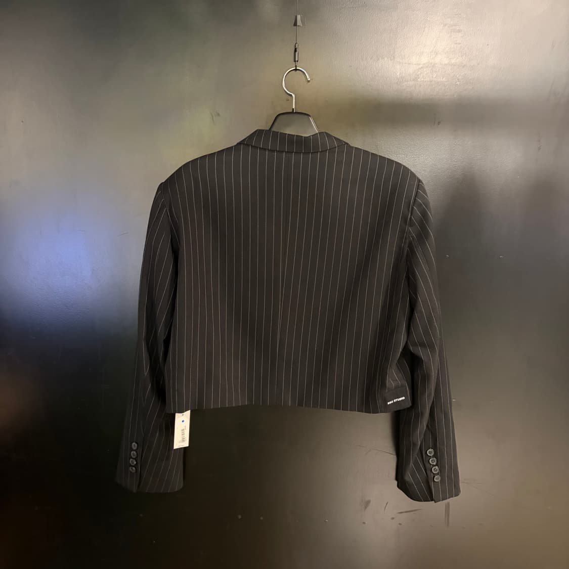 이에스씨 스튜디오 스트라이프 크롭 자켓 상품이미지2