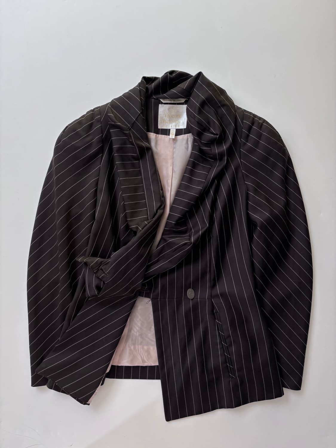 비비안웨스트우드 브라운 스트라이프 프릴 블레이저  상품이미지5