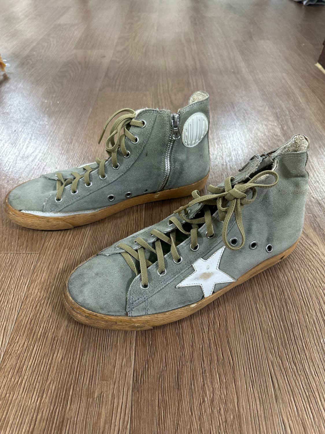 골든구스 스웨이드 스니커즈 상품이미지3