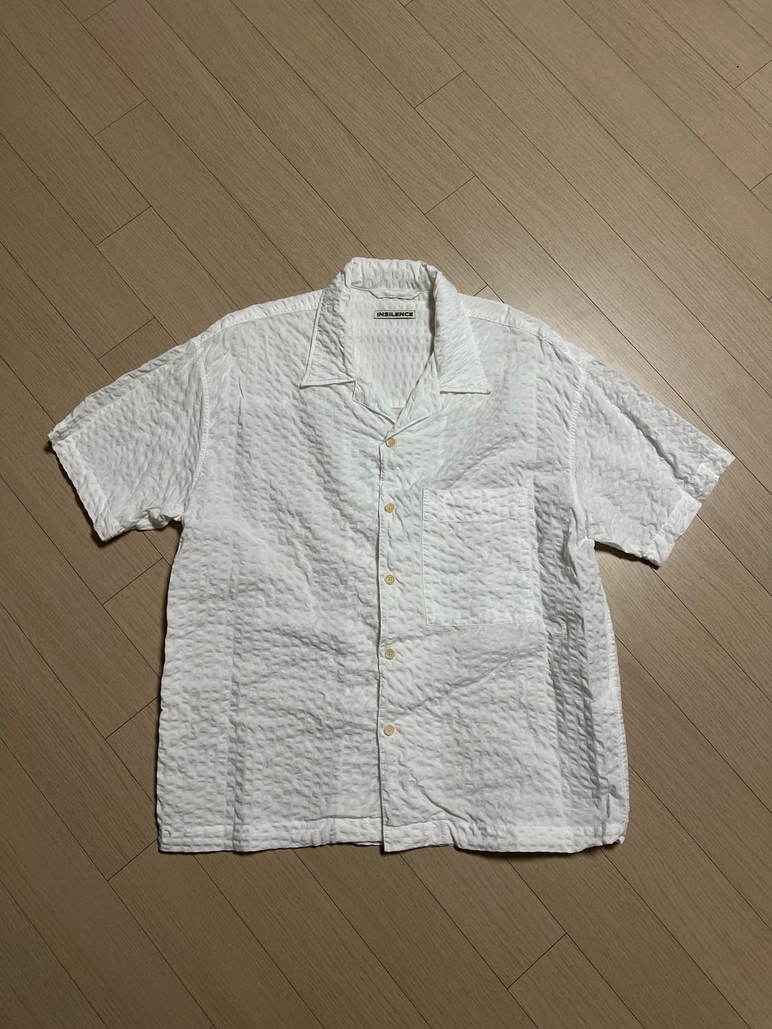 인사일런스 오픈 칼라 시어서커 셔츠 화이트 상품이미지3