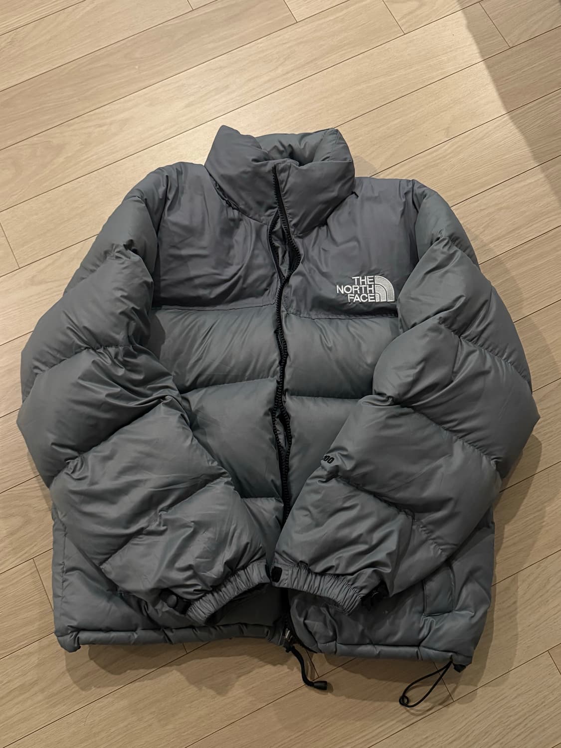 노스페이스 눕시 그레이 패딩 상품이미지1