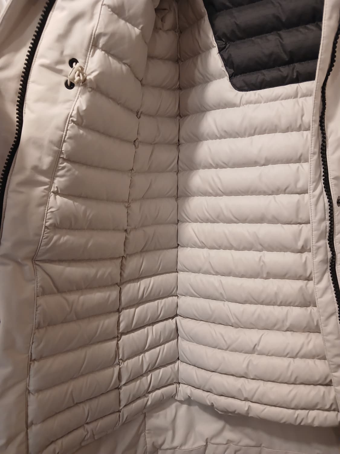 디스커버리 정품 여성 패딩 80 ~ 85 사이즈 상품이미지3