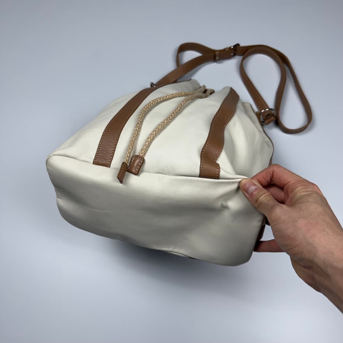 마가렛호웰 버킷백 상품이미지4