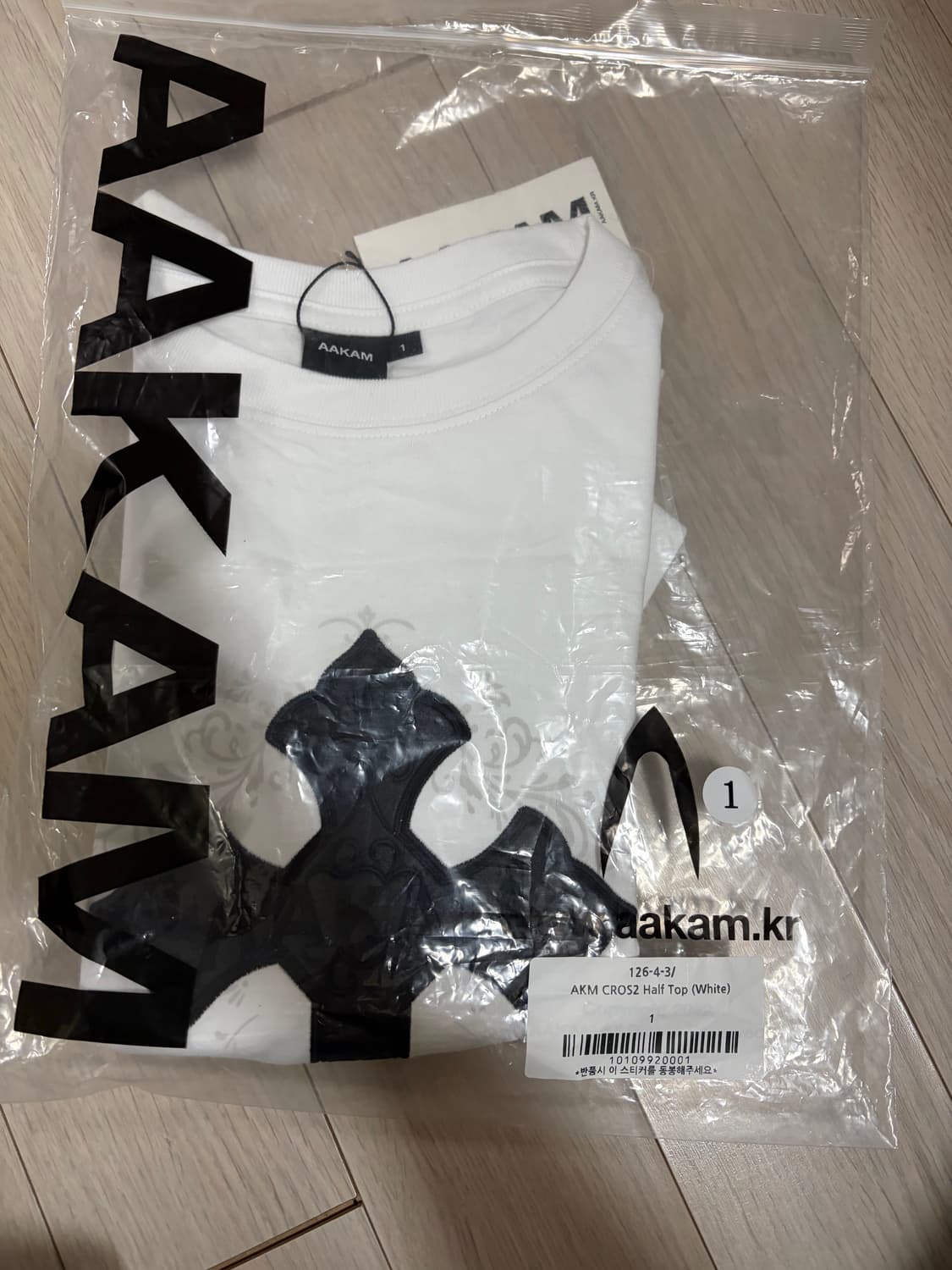 아캄 반팔 상품이미지2
