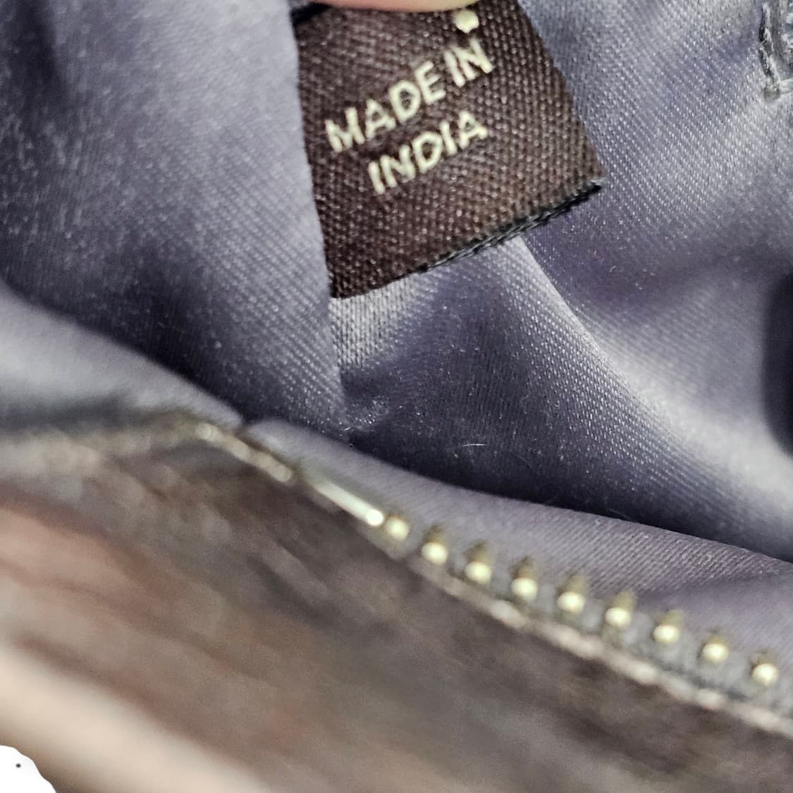 Coach 코치 메탈릭 토트백 상품이미지9