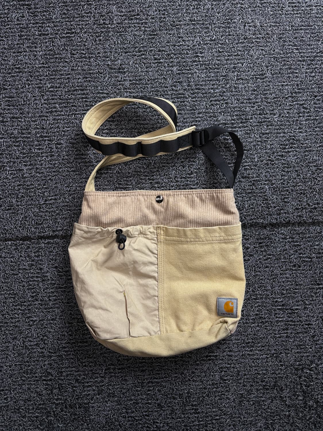 칼하트 wip 델타 스타프 캔버스 크로스 토트백 2267 상품이미지2