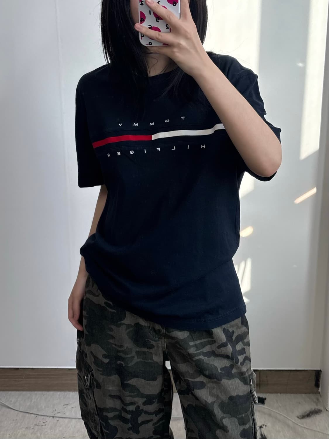 타미힐피거 네이비 반팔 티셔츠 상품이미지1