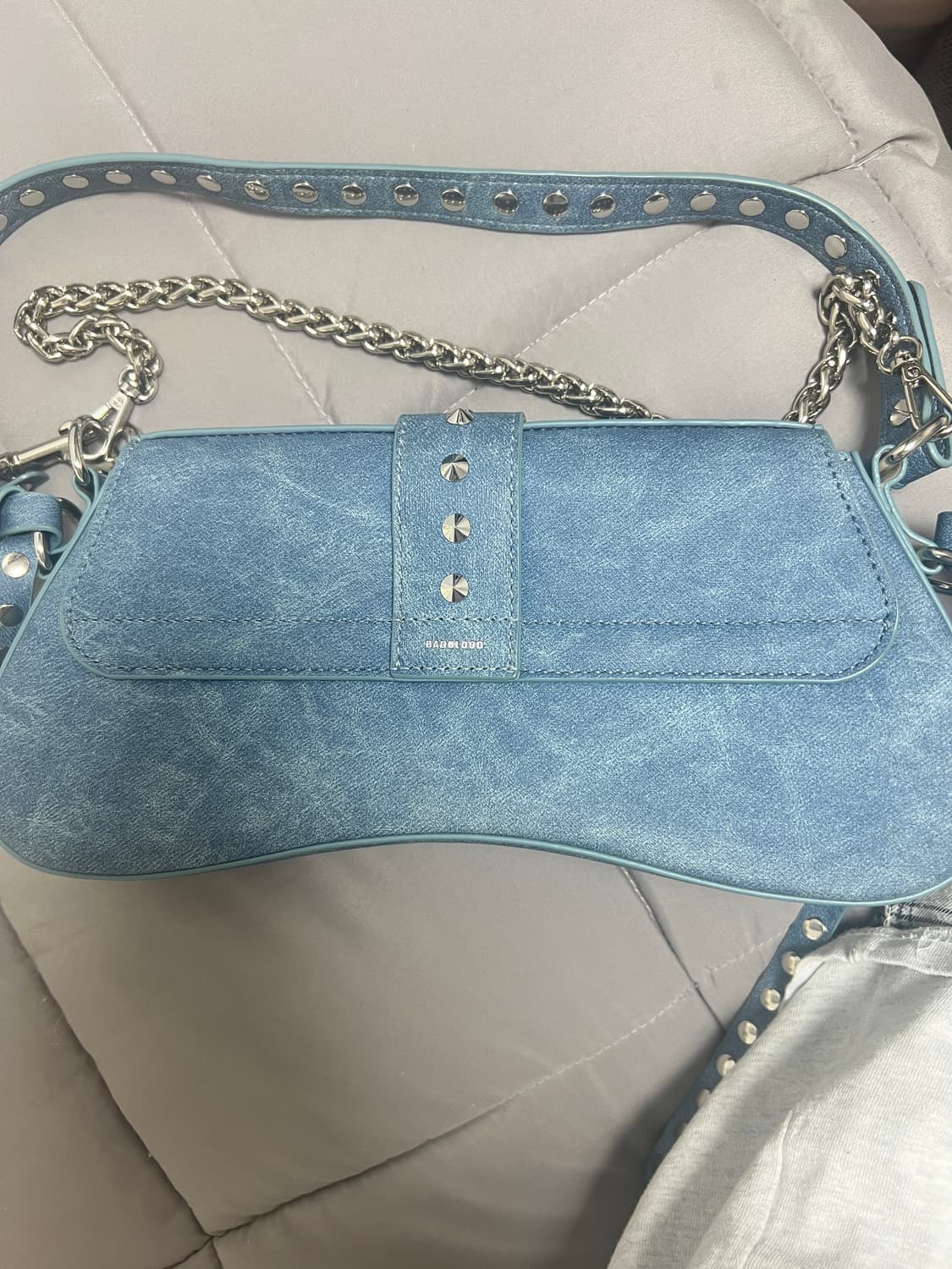 BADBLOOD 앨리스 심볼 크랭키 스몰 너트 백 상품이미지3