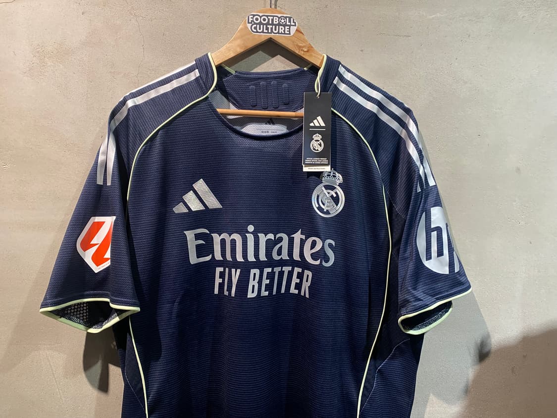 25-26 레알마드리드 음바페 어센틱 어웨이 유니폼 (NEW) 상품이미지2